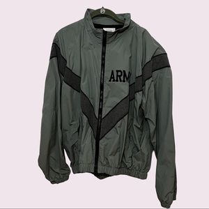 army IPFU jacket medium short windbreaker physical
